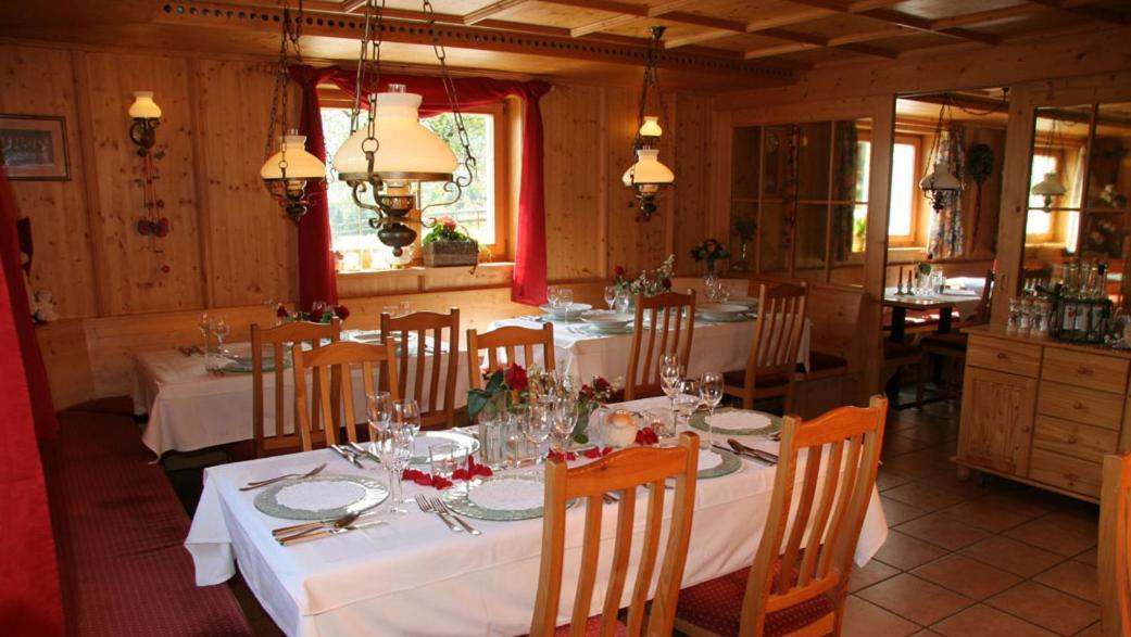 Hotel Gasthaus Schaefle Buerserberg Exterior photo